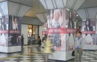 JR西日本　大阪駅ランドマークアドスクエア＜御堂筋口＞